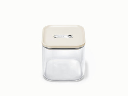 2.4 L Medium Glass Airtight Container