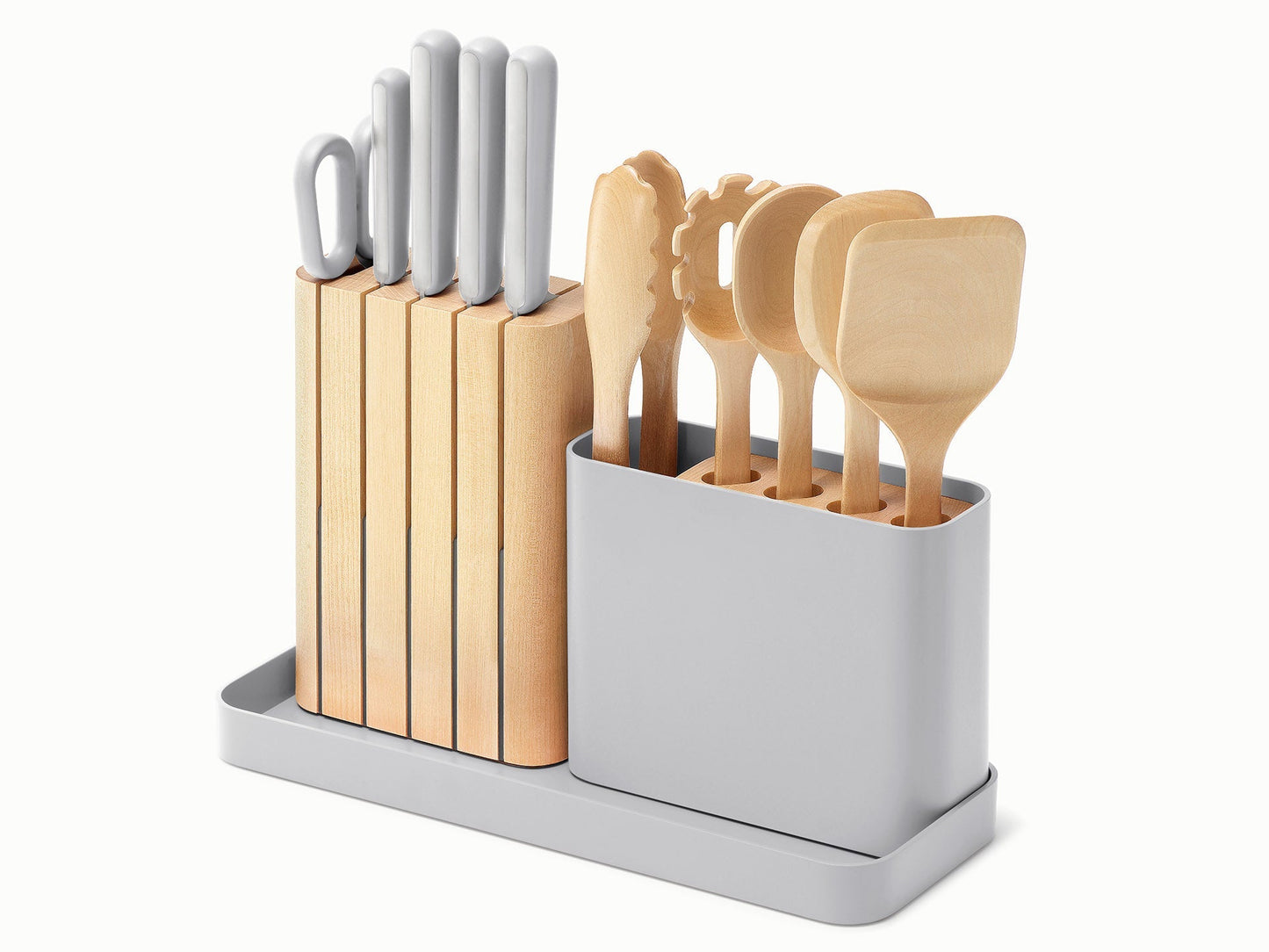 Secondhand Knife & Utensil Set